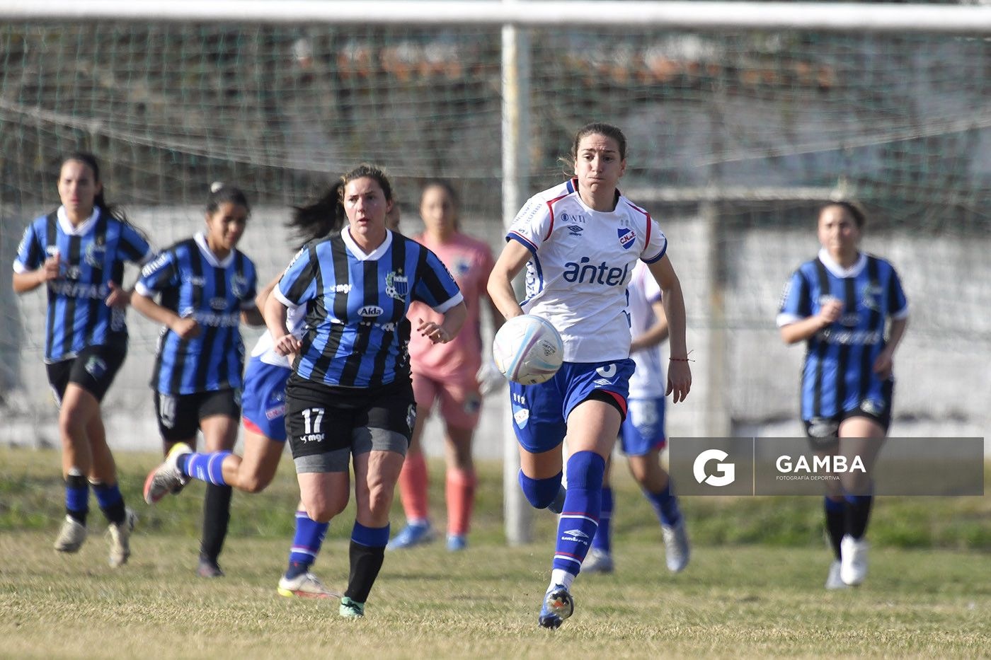 Sofía Oxandabarat, de Nacional. Campeonato Uruguayo de Fútbol Femenino. Estadio Parque Ancap.