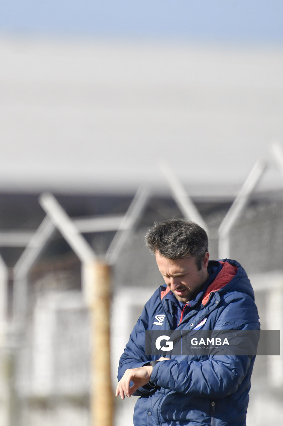 Marcel Rauss, director técnico de Nacional. Campeonato Uruguayo de Fútbol Femenino. Estadio Parque Ancap.