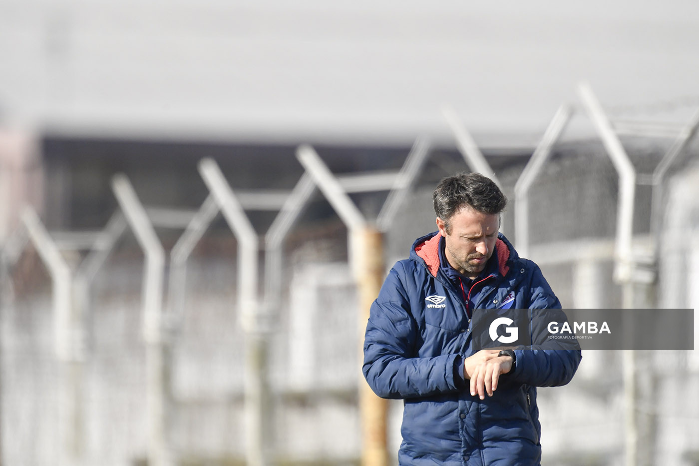 Marcel Rauss, director técnico de Nacional. Campeonato Uruguayo de Fútbol Femenino. Estadio Parque Ancap.