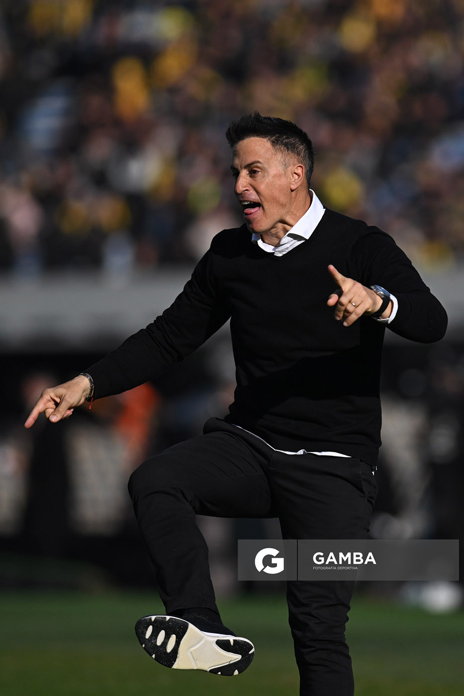 Pablo Peirano, director técnico de Nacional. Torneo Intermedio. Estadio Centenario.