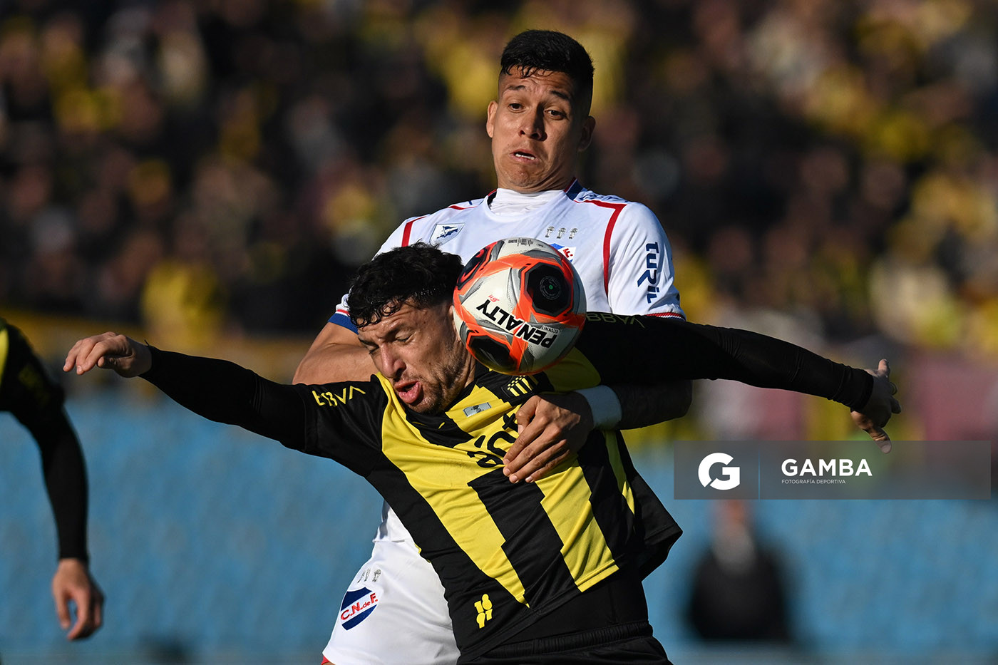 Julián Millán, de Nacional. Torneo Intermedio. Estadio Centenario.