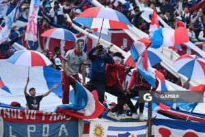 Hinchas de Nacional. Torneo Intermedio. Estadio Centenario.