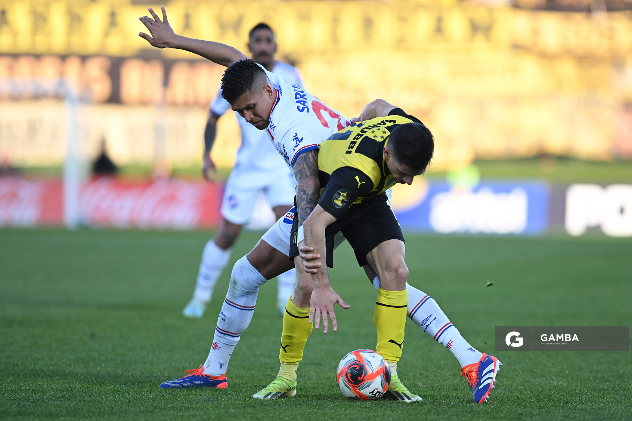 Maximiliano Silvera, de Peñarol. Torneo Intermedio. Estadio Centenario.
