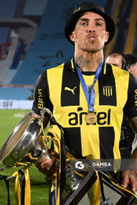 Javier Méndez. Peñarol Campeón. Torneo Intermedio. Estadio Centenario.