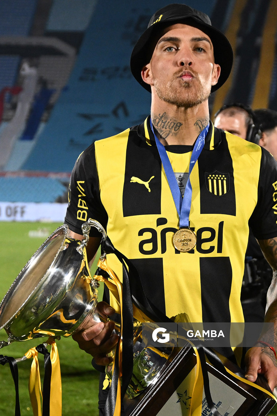 Javier Méndez. Peñarol Campeón. Torneo Intermedio. Estadio Centenario.