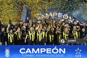 Torneo Intermedio. Estadio Centenario.