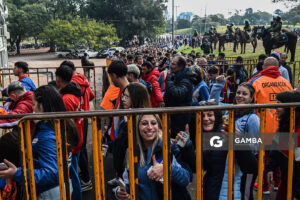 Hinchas de Nacional. Torneo Intermedio. Estadio Centenario.