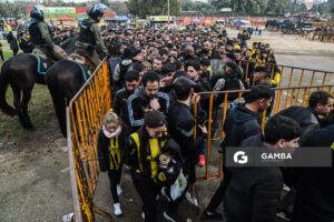 Hinchas de Peñarol. Torneo Intermedio. Estadio Centenario.