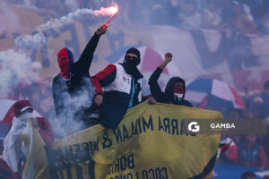 Hinchas de Nacional. Torneo Intermedio. Estadio Centenario.