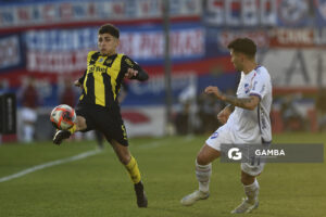 Ignacio Sosa, de Peñarol. Torneo Intermedio. Estadio Centenario.