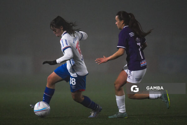 Julieta Melogño, de Nacional. Campeonato Uruguayo de Fútbol Femenino. Complejo Rentistas.