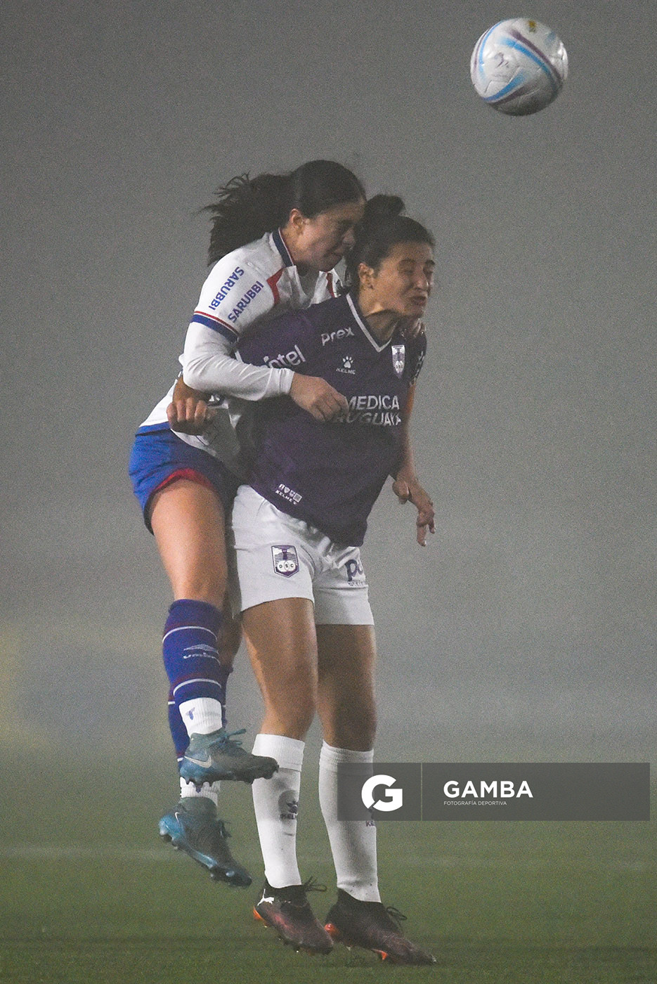 Constanza Fernández, de Defensor Sporting. Campeonato Uruguayo de Fútbol Femenino. Complejo Rentistas.