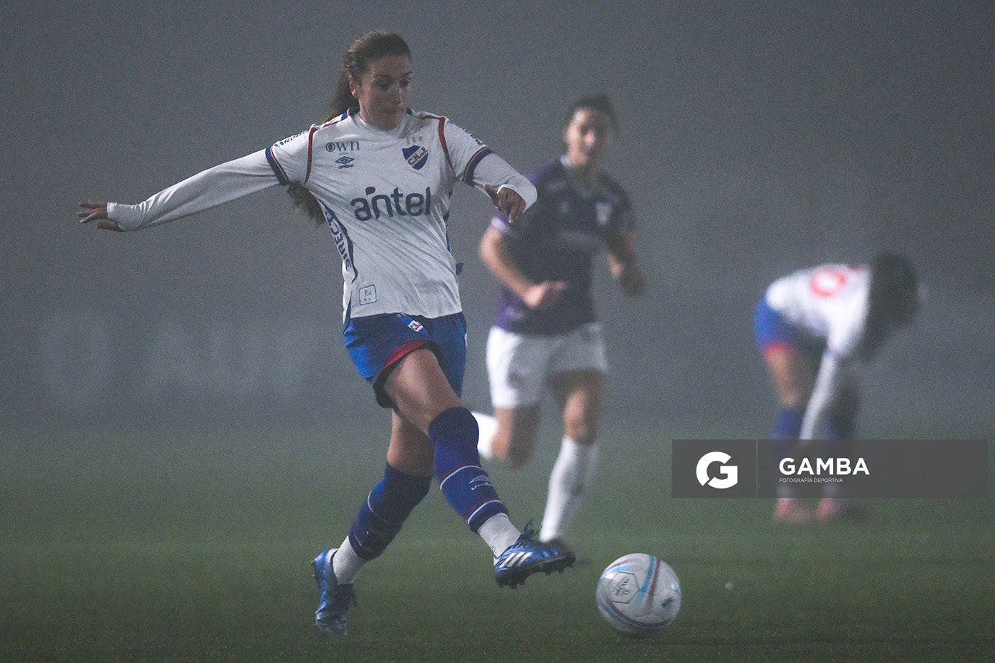 Sofía Oxandabarat, de Nacional. Campeonato Uruguayo de Fútbol Femenino. Complejo Rentistas.
