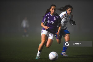 Sofía Núñez, de Defensor Sporting. Campeonato Uruguayo de Fútbol Femenino. Complejo Rentistas.