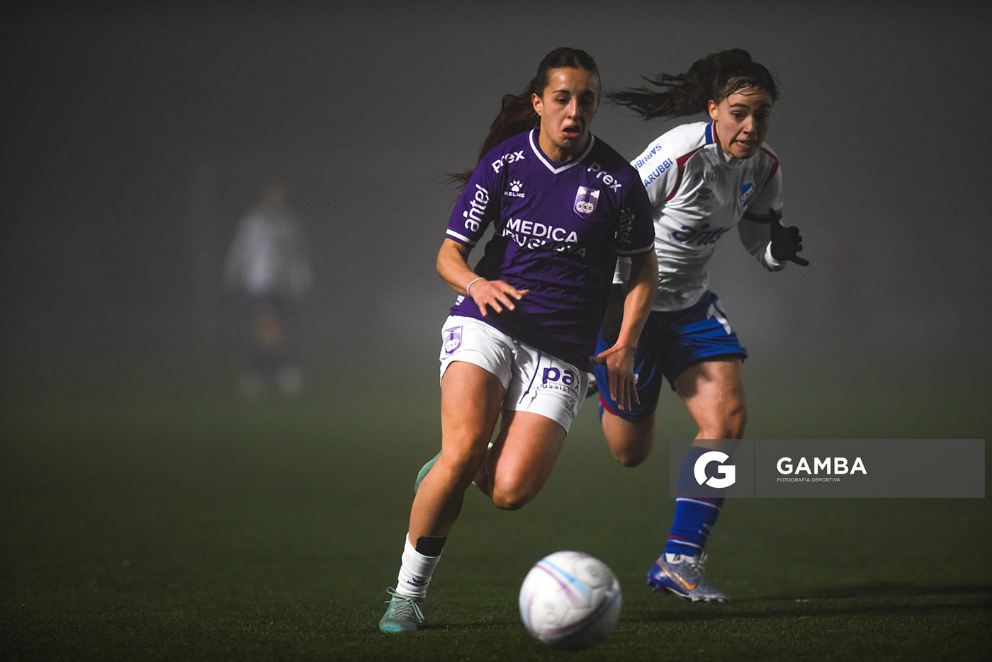 Sofía Núñez, de Defensor Sporting. Campeonato Uruguayo de Fútbol Femenino. Complejo Rentistas.