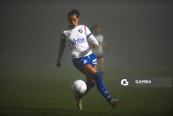 Martha Figueredo, de Nacional. Campeonato Uruguayo de Fútbol Femenino. Complejo Rentistas.