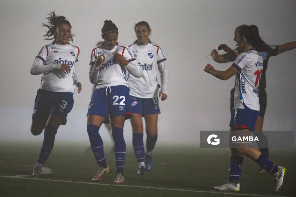 Martha Figueredo, de Nacional. Campeonato Uruguayo de Fútbol Femenino. Complejo Rentistas.