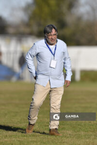 Gerardo Cano, director técnico de Libertad. 21ª Copa Nacional de Clubes. Estadio Álvaro Pérez.