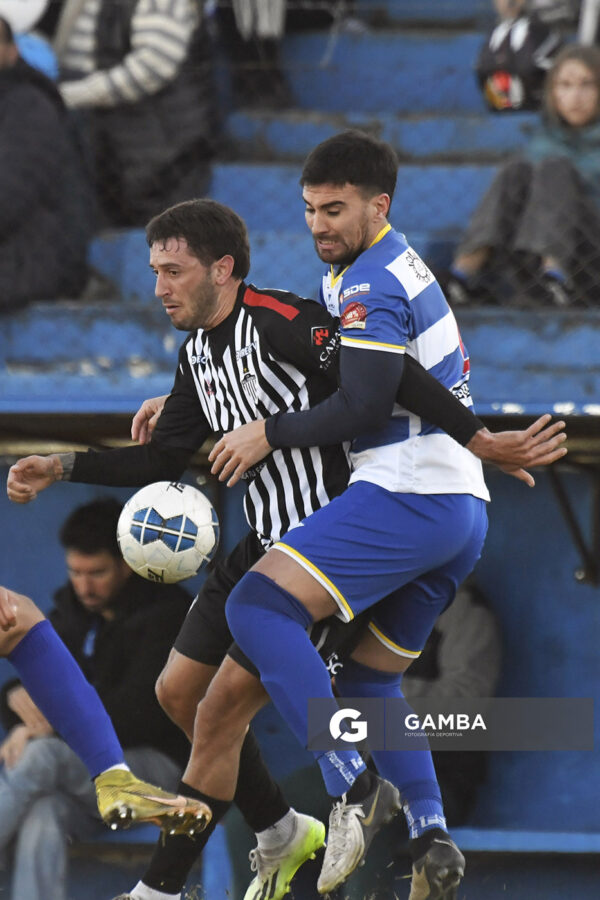 Valentín Martins, de Río Negro. 21ª Copa Nacional de Clubes. Estadio Álvaro Pérez.