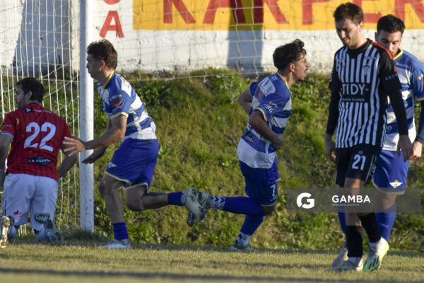 Matías Tábares, de Libertad. 21ª Copa Nacional de Clubes. Estadio Álvaro Pérez.