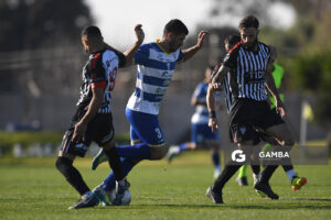 Fabricio Martínez, de Río Negro. 21ª Copa Nacional de Clubes. Estadio Casto Martínez Laguarda.