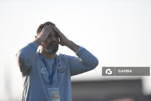 Paolo Parolín, director técnico de Río Negro. 21ª Copa Nacional de Clubes. Estadio Casto Martínez Laguarda.