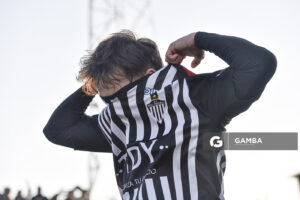 Enzo Cabrera, de Río Negro. 21ª Copa Nacional de Clubes. Estadio Casto Martínez Laguarda.