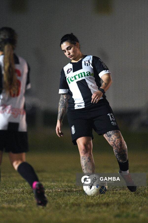 Fiorella Ferrada, de Central. 23ª Copa Nacional de Fútbol Femenino. Parque Camunda Gil.