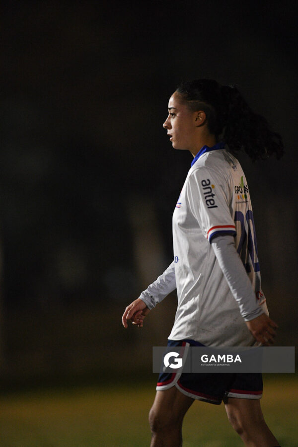 Camila Hernández, de Nacional. 23ª Copa Nacional de Fútbol Femenino. Parque Camunda Gil.