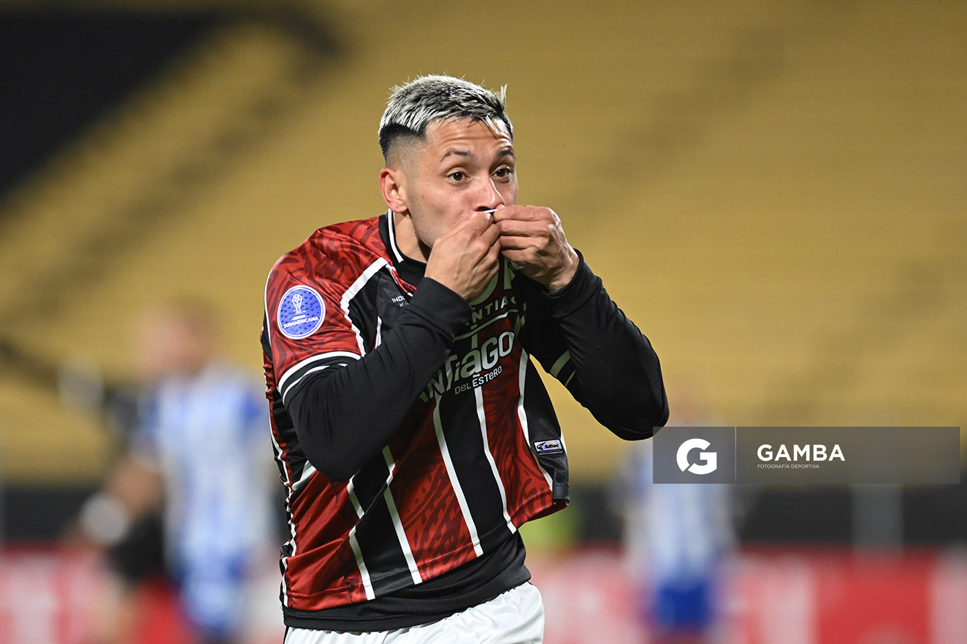 Matías Perello, de Central Córdoba. Copa Conmebol Sudamericana. Estadio Campeón del Siglo.
