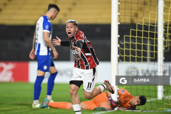 Matías Perello, de Central Córdoba. Copa Conmebol Sudamericana. Estadio Campeón del Siglo.