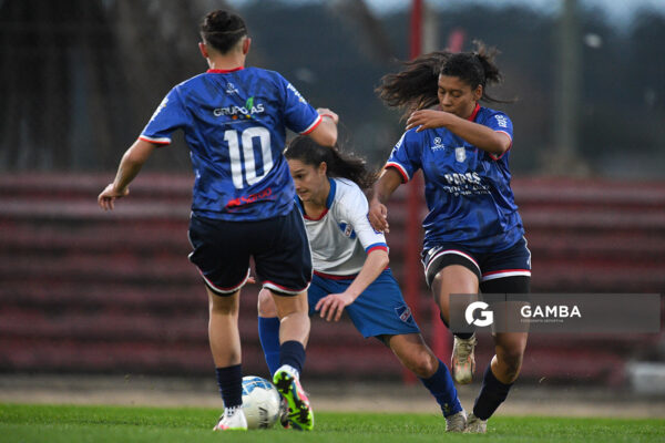 Romina Alanis, de Nacional(FLO). 23ª Copa Nacional de Fútbol Femenino. Estadio Campeones Olímpicos.