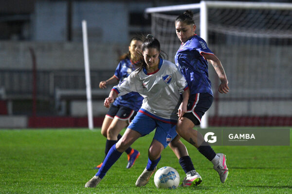 Romina Alanis, de Nacional(FLO). 23ª Copa Nacional de Fútbol Femenino. Estadio Campeones Olímpicos.
