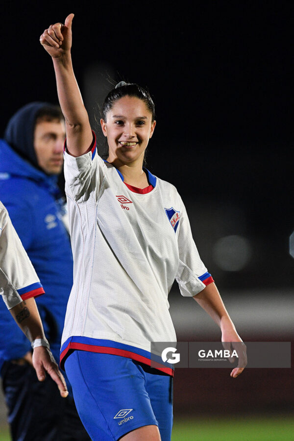 Romina Alanis, de Nacional(FLO). 23ª Copa Nacional de Fútbol Femenino. Estadio Campeones Olímpicos.