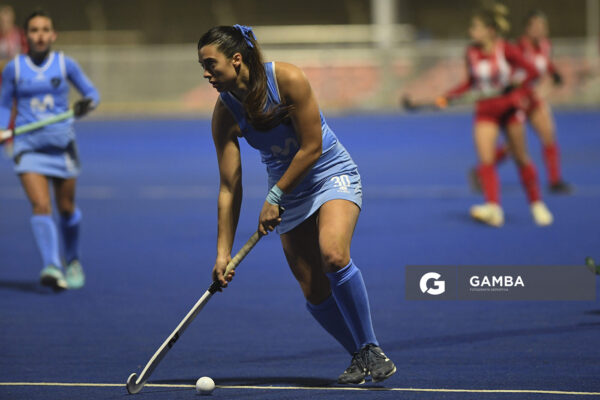 Milagros Seigal, de Uruguay. Copa Panamericana de Hockey. Cancha Celeste.