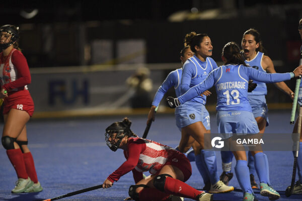 Manuela Vilar del Valle, de Uruguay. Copa Panamericana de Hockey. Cancha Celeste.