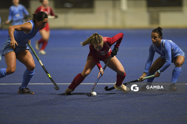 Larissa Barreto, de Paraguay. Copa Panamericana de Hockey. Cancha Celeste.