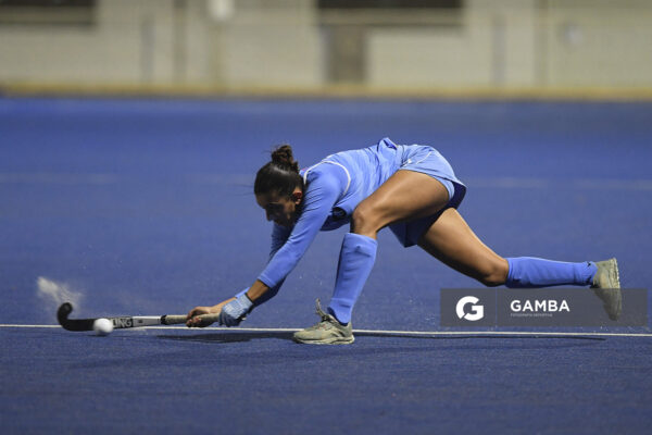 Agustina Díaz, de Uruguay. Copa Panamericana de Hockey. Cancha Celeste.