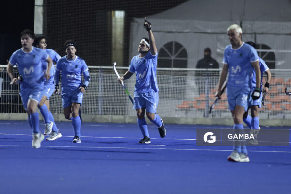 Juan Diego Casal, de Uruguay. Copa Panamericana de Hockey. Cancha Celeste.
