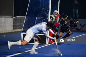Rodrigo Castro, golero de Uruguay. Copa Panamericana de Hockey. Cancha Celeste.