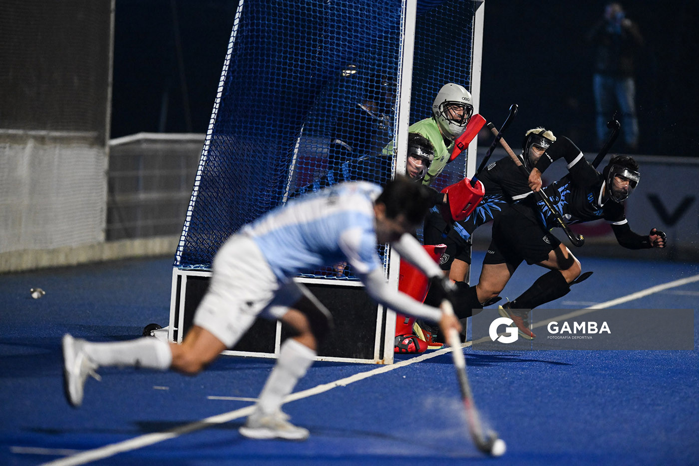 Rodrigo Castro, golero de Uruguay. Copa Panamericana de Hockey. Cancha Celeste.