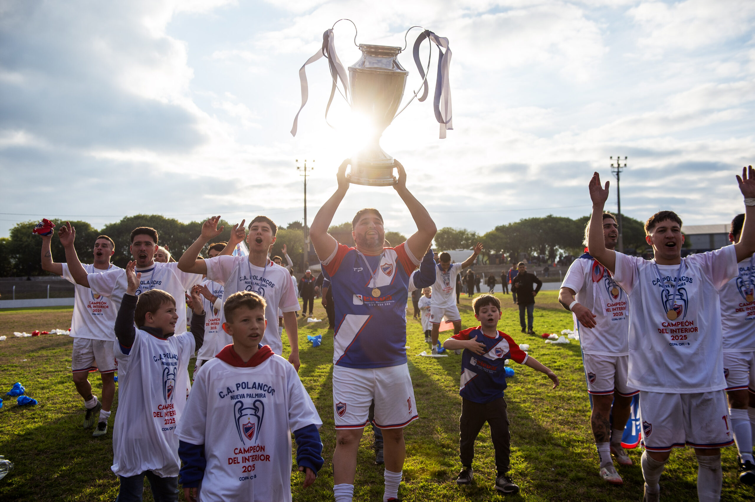 Fernando Morán-20250817FM-1357./ Gastón Villoldo, de Polancos. Polancos de Nueva Palmira Campeón de la 21ª Copa Nacional de Clubes divisional B el 17 de agosto de 2025 en el Estadio Parque Evelio Isnardi, en Nueva Palmira. / Foto: Fernando Morán.-