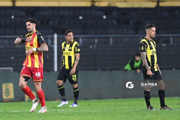 Ayrton Cougo, de Progreso. Torneo Clausura. Estadio Campeón del Siglo.