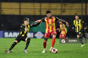 Ayrton Cougo, de Progreso. Torneo Clausura. Estadio Campeón del Siglo.