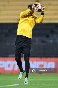 Martín Campaña, golero de Peñarol. Torneo Clausura. Estadio Campeón del Siglo.