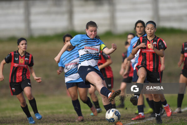 Ludmila Otero, de Palmirense. 23ª Copa Nacional de Fútbol Femenino. Estadio Parque Agustín Rivaben.
