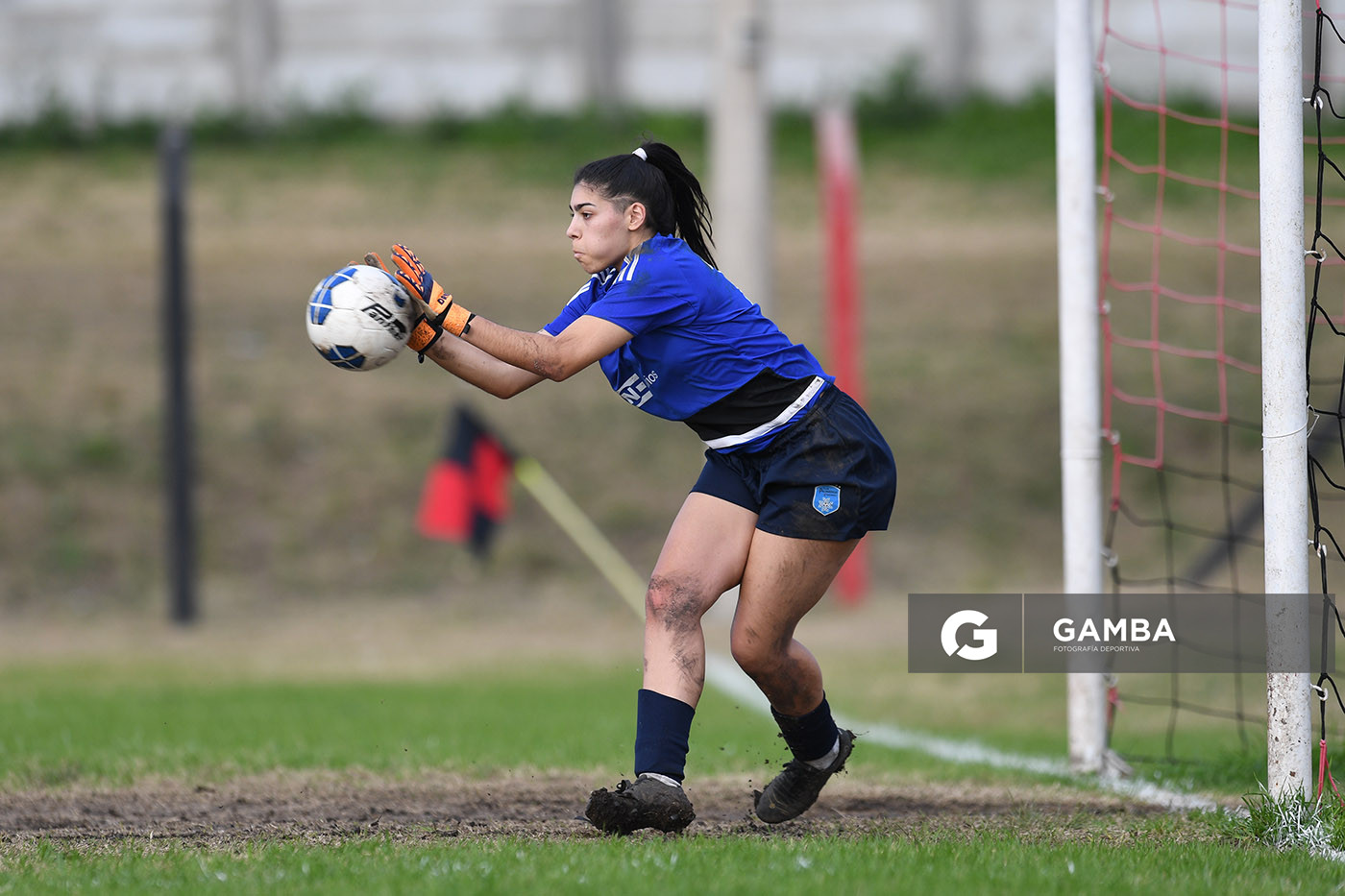 Victoria Sosa, golera de Palmirense. 23ª Copa Nacional de Fútbol Femenino. Estadio Parque Agustín Rivaben.