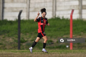 Natalia Arbelo, de Litoral. 23ª Copa Nacional de Fútbol Femenino. Estadio Parque Agustín Rivaben.