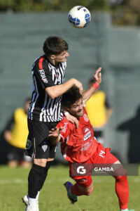 Braian de León, de Río Negro. 21ª Copa Nacional de Clubes. Estadio Ernesto Dickinson.