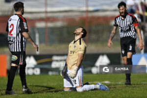 Bernardo Long, de Río Negro. 21ª Copa Nacional de Clubes. Estadio Ernesto Dickinson.